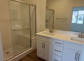 Photo #3: 2712740 Listing