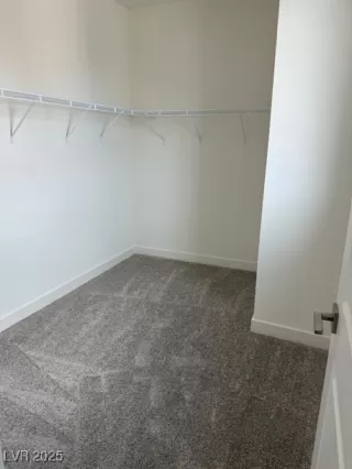 Photo #6: 2712740 Listing