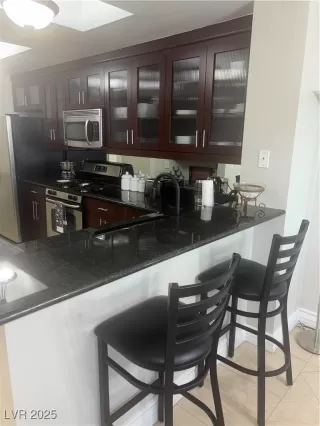 Photo #6: 2712743 Listing 