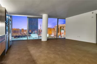 Photo #2: 2712747 Listing