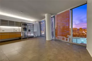 Photo #4: 2712747 Listing