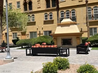 Photo #4: 2712752 Listing 