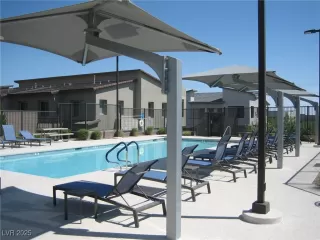 Photo #3: 2712753 Listing 