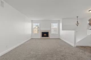 Photo #6: 2712761 Listing