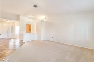 Photo #5: 2712770 Listing