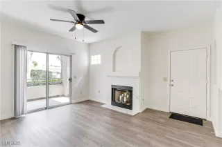 Photo #3: 2712780 Listing 