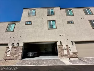 More Details about MLS # 2712801 : 5681 STEAMPUNK STREET