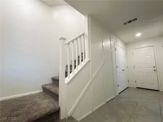 Photo #1: 2712801 Listing 