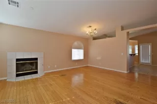 Photo #5: 2712810 Listing 