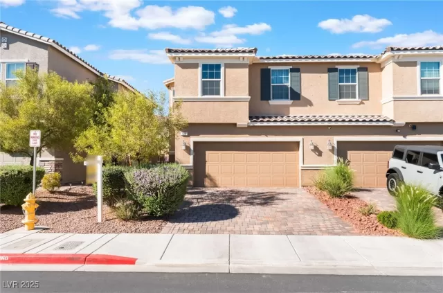 MLS: 2712811 Condo For Sale