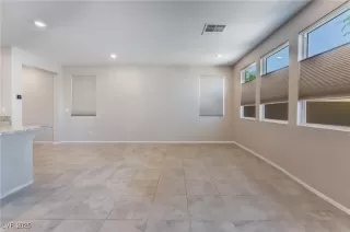 Photo #6: 2712811 Listing 