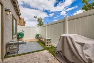 Photo #5: 2712830 Listing 