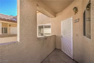 Photo #4: 2712849 Listing