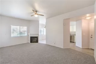 Photo #6: 2712849 Listing