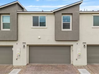 Photo #2: 2712862 Listing 