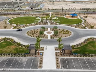 Photo #6: 2712862 Listing 