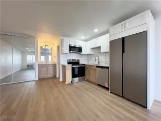 Photo #6: 2712865 Listing 