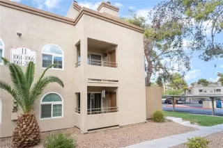 Photo #3: 2712874 Listing