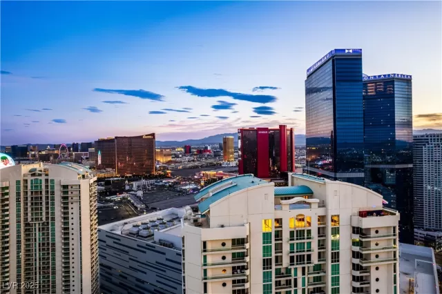 MLS: 2712876 Condo For Sale