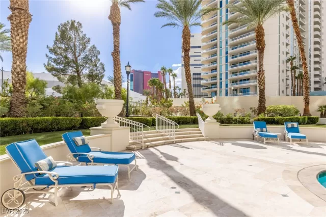 MLS: 2712915 Condo For Sale