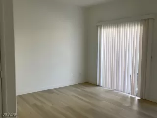 Photo #5: 2712919 Listing 