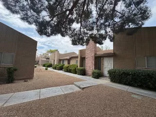 Photo #1: 2712920 Listing