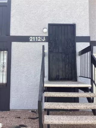 More Details about MLS # 2712927 : 2112 SUN AVENUE J