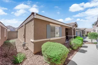 Photo #3: 2712929 Listing