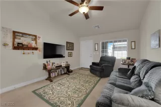 Photo #6: 2712929 Listing