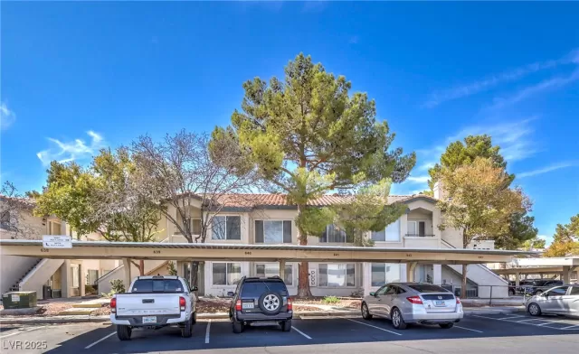 MLS: 2712934 Condo For Sale