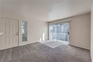 Photo #3: 2712934 Listing 