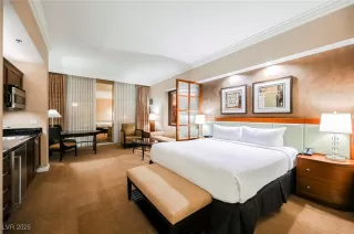 Photo #5: 2712957 Listing 