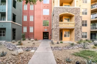 Photo #2: 2712965 Listing