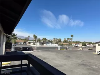 Photo #1: 2712970 Listing 