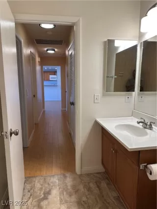 Photo #3: 2712970 Listing 