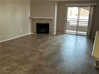 Photo #3: 2712985 Listing 