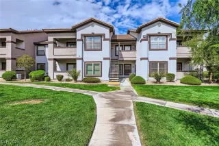 Photo #2: 2712997 Listing