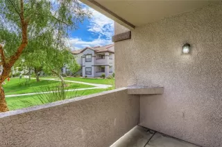 Photo #3: 2712997 Listing