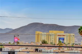 Photo #1: 2713003 Listing 