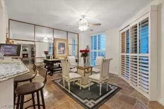 Photo #3: 2713005 Listing