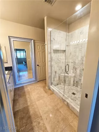 Photo #5: 2713027 Listing 