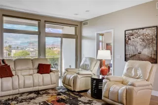 Photo #2: 2713029 Listing