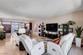 Photo #6: 2713029 Listing