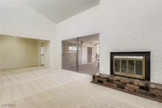 Photo #2: 2713047 Listing