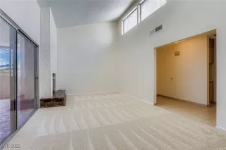 Photo #3: 2713047 Listing