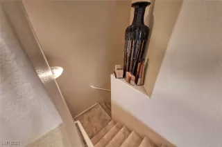 Photo #5: 2713059 Listing 