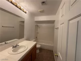 Photo #6: 2713102 Listing 