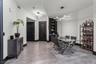 Photo #4: 2713103 Listing