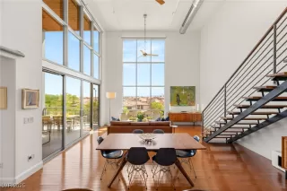 Photo #6: 2713117 Listing