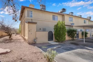 Browse active condo listings in SUMMERFIELD